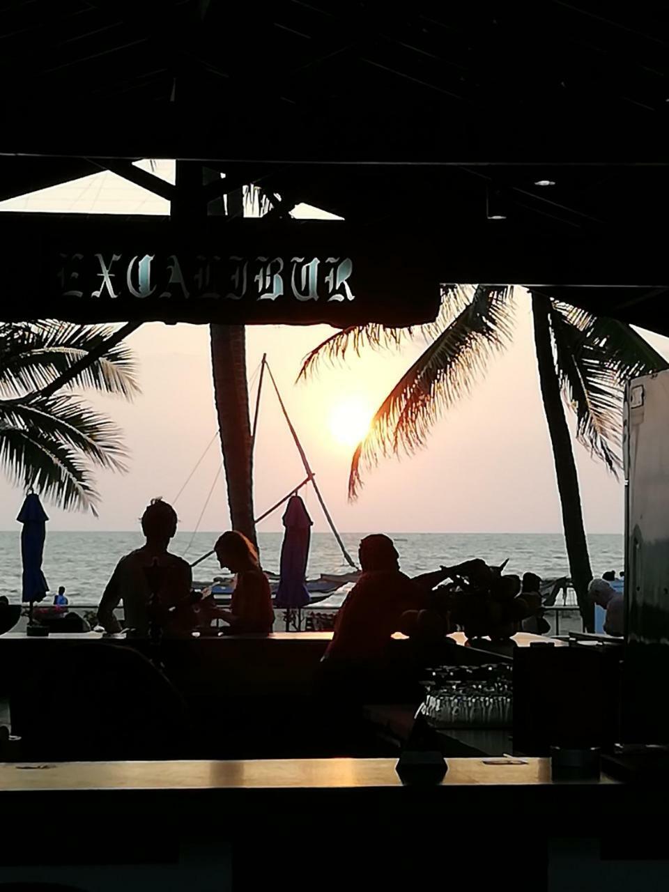 Ruki Sea Reach Hotel Kudapaduwa Exterior photo